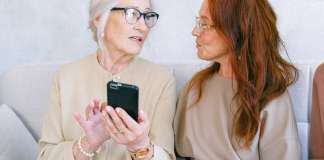 Consumer Cellular vs Mint Mobile: The Best Choice for Seniors