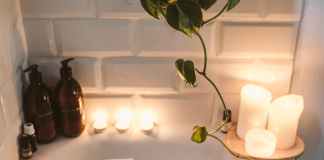 Walk-In Bathtubs for Seniors: Safe and Easy